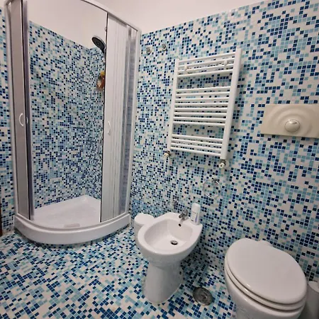 Domus Livio, 7 Min Fco Airport, Free Wifi, Garden Apartment, 2 Tv Hd Fiumicino Exterior photo
