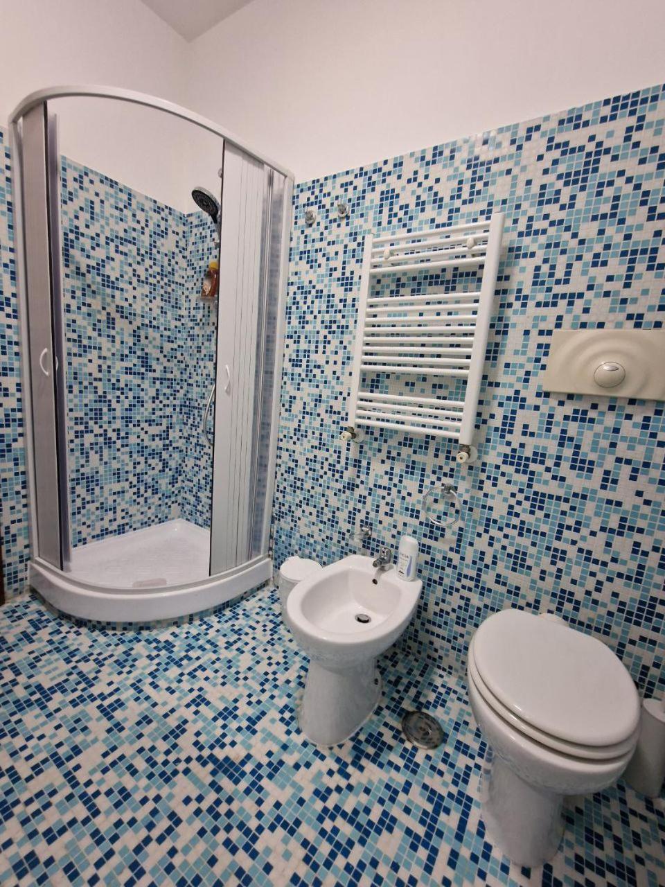 Domus Livio, 7 Min Fco Airport, Free Wifi, Garden Apartment, 2 Tv Hd