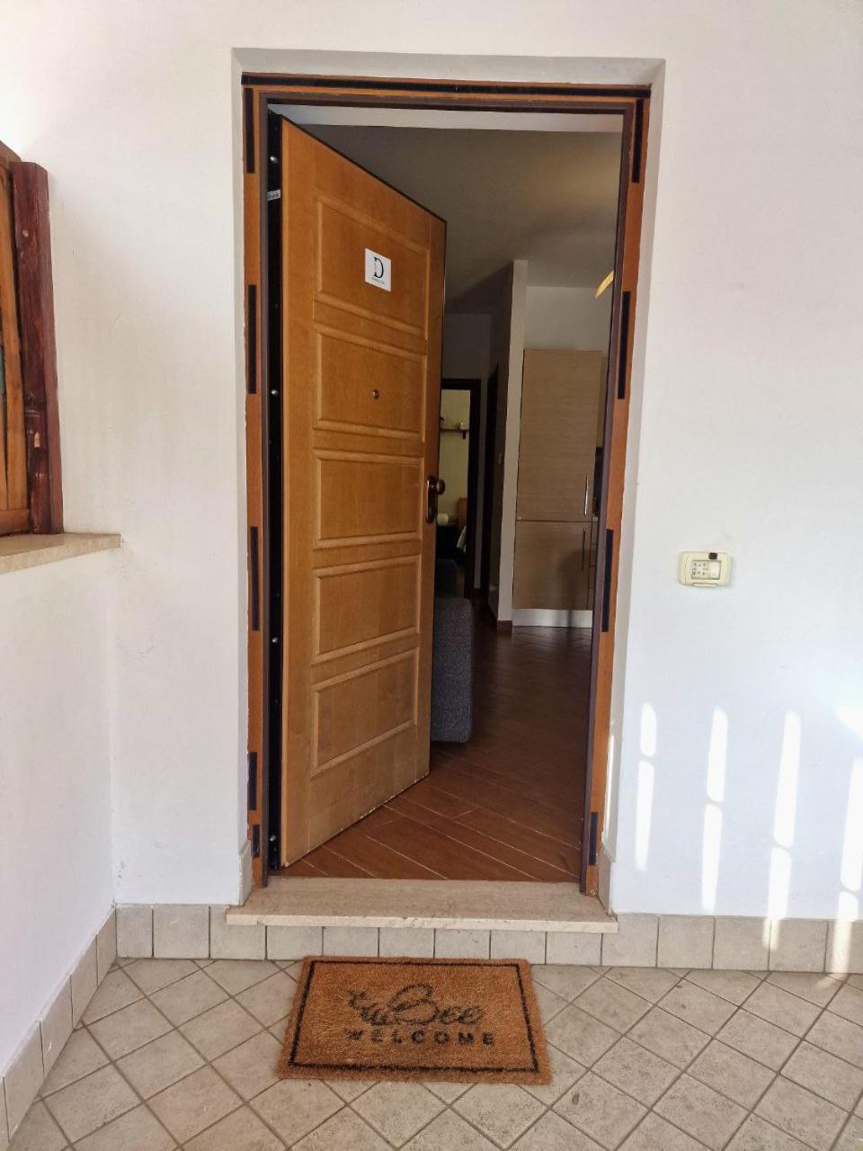 Domus Livio, 7 Min Fco Airport, Free Wifi, Garden Apartment, 2 Tv Hd *