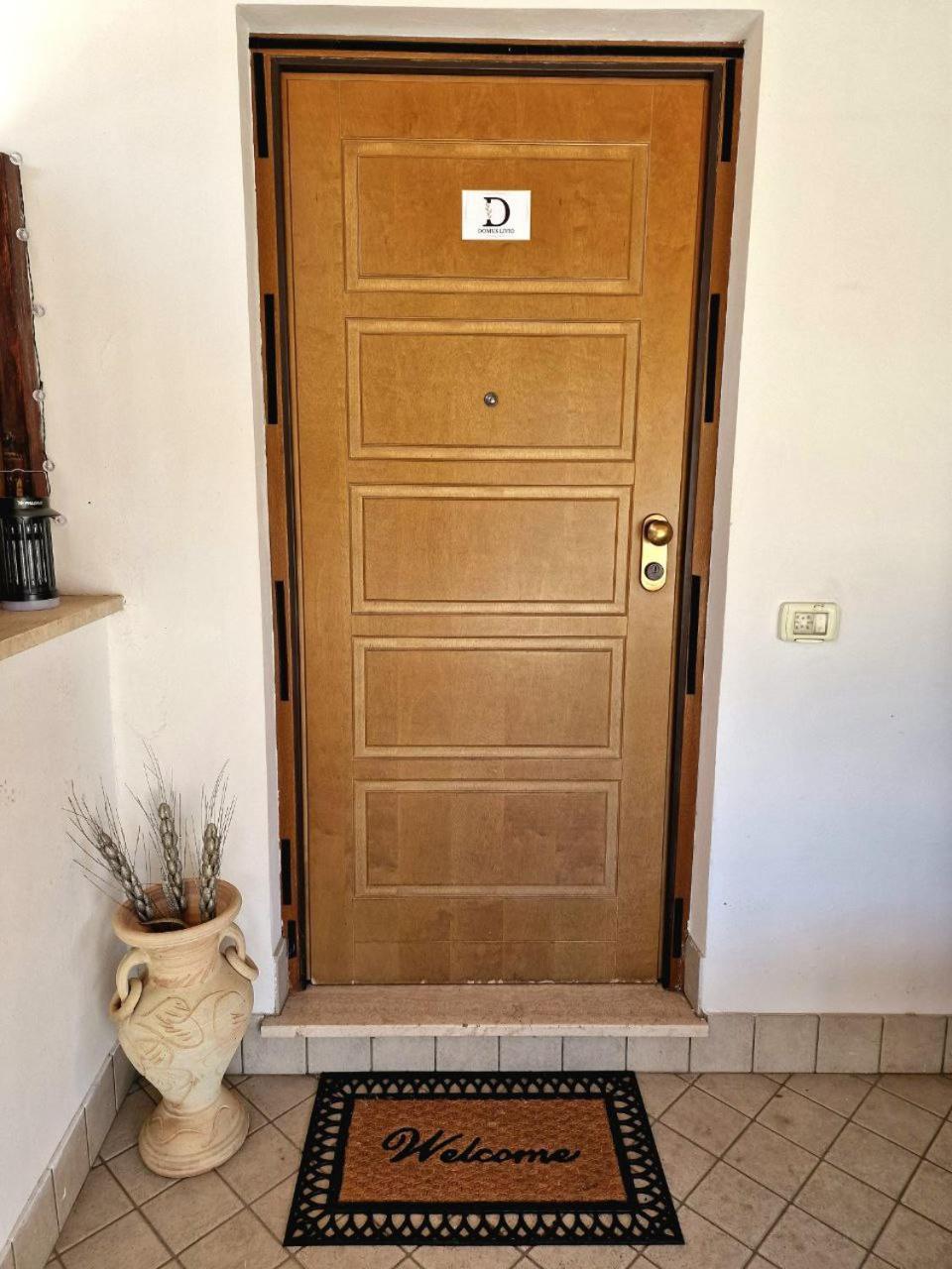 Domus Livio, 7 Min Fco Airport, Free Wifi, Garden Apartment, 2 Tv Hd *